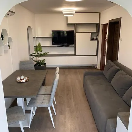 Nubia Modern